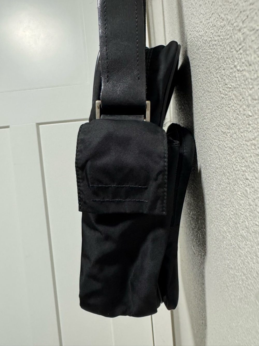 Authentic Prada Nero Tessuto Plate Crossbody - Picture 4 of 12
